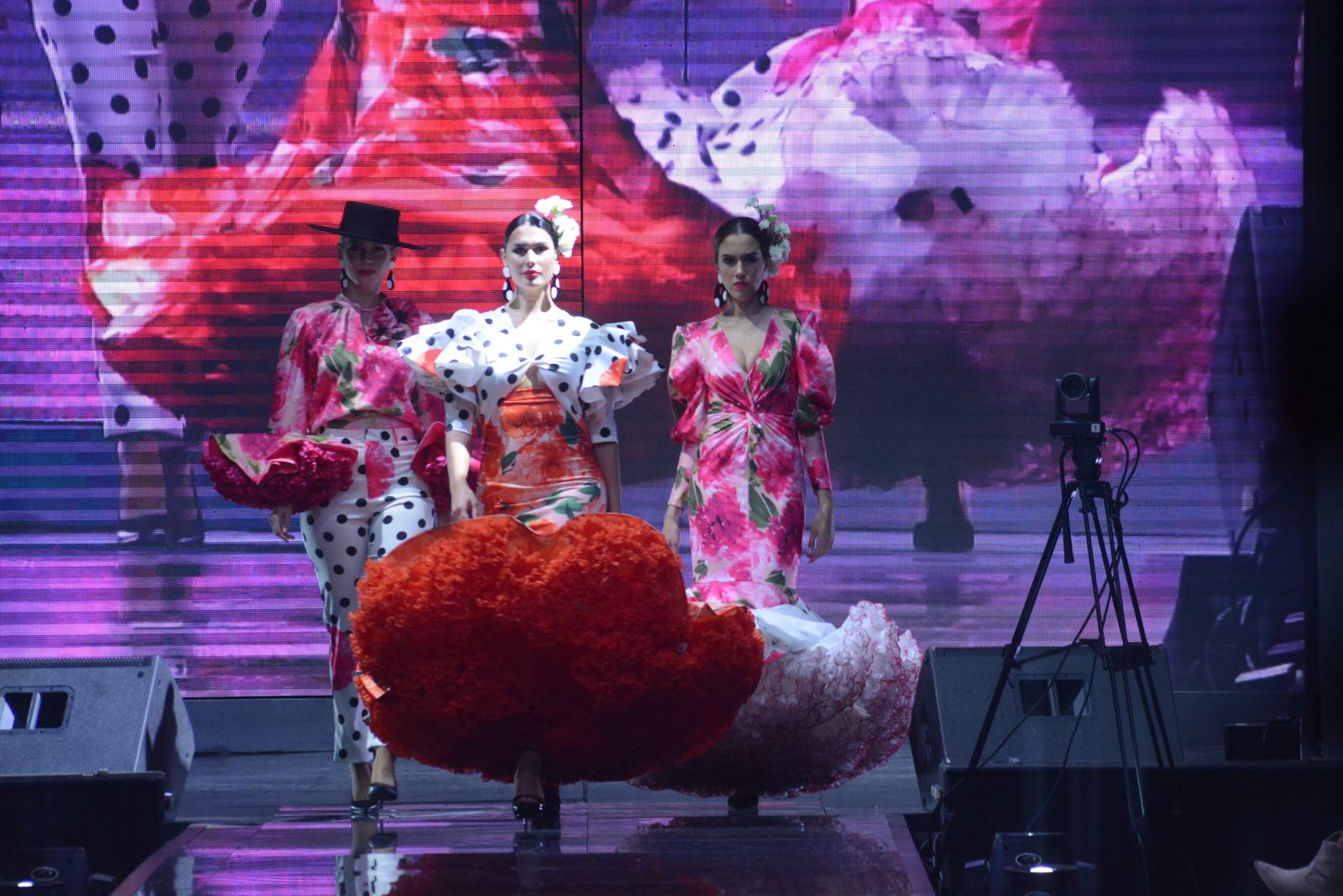 Inauguración y primer desfile de Andújar Flamenca