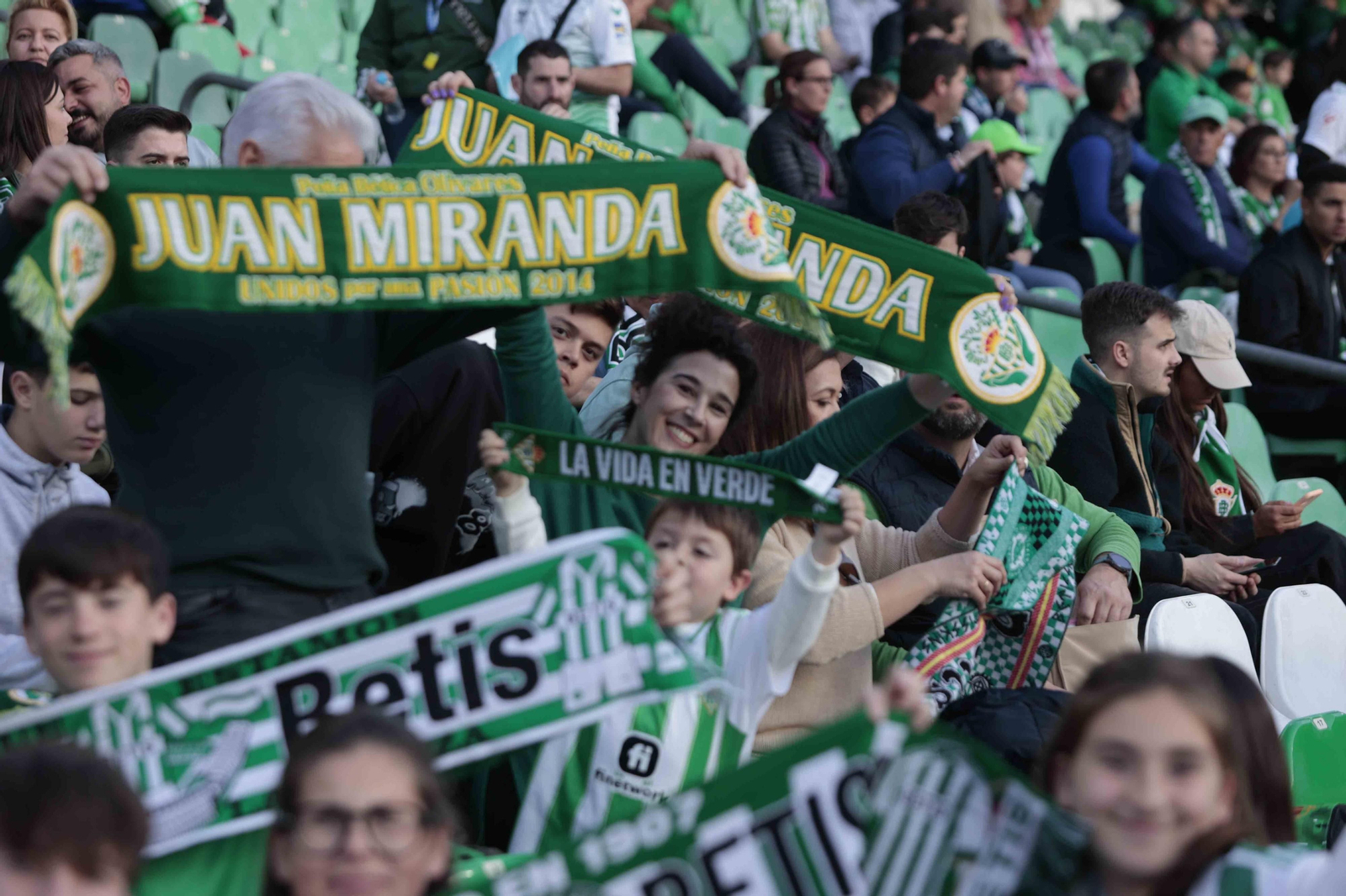 Búscate en las gradas del Villamarín