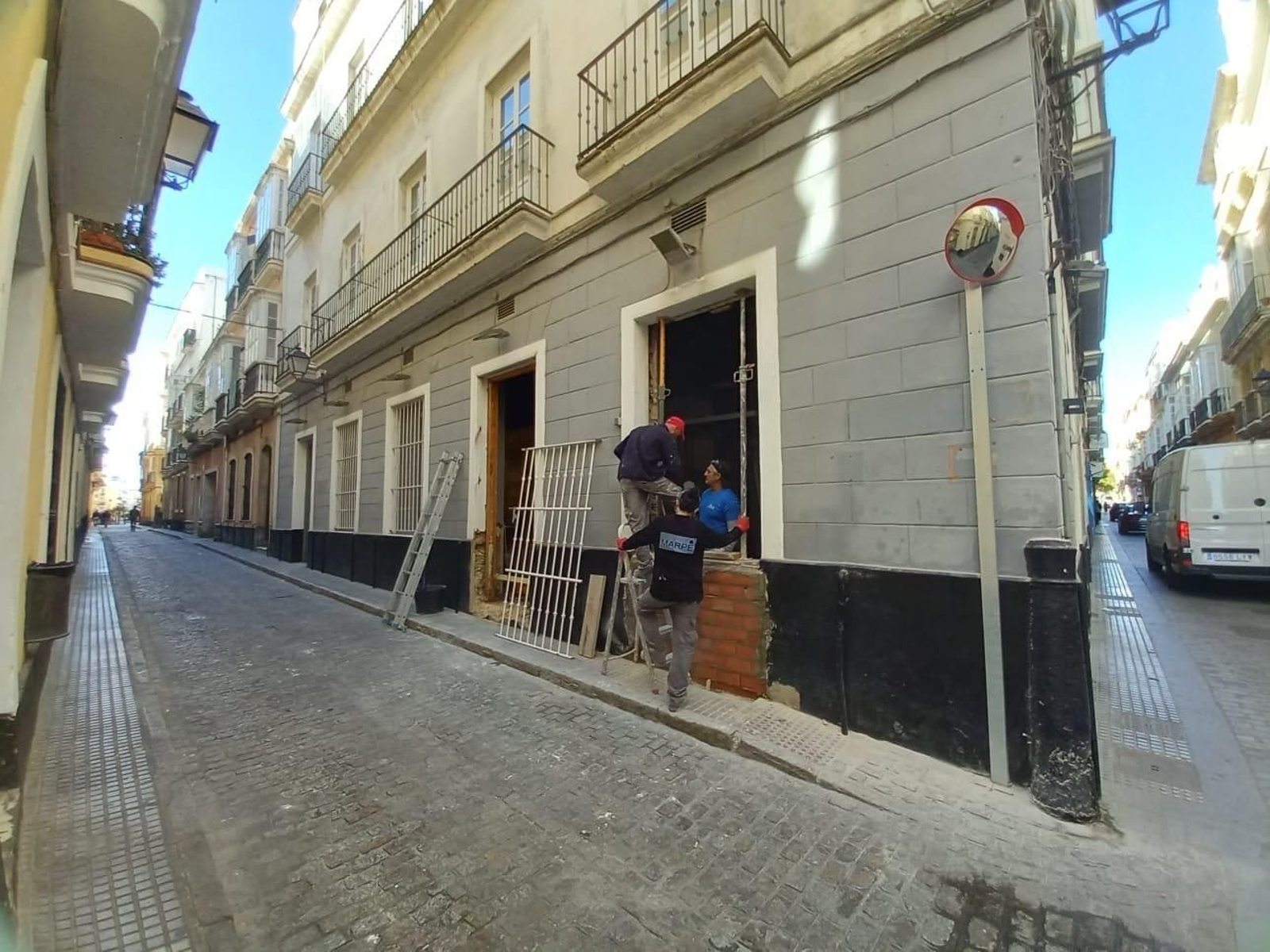 La Curiosidad de Mauro cambia de dueño