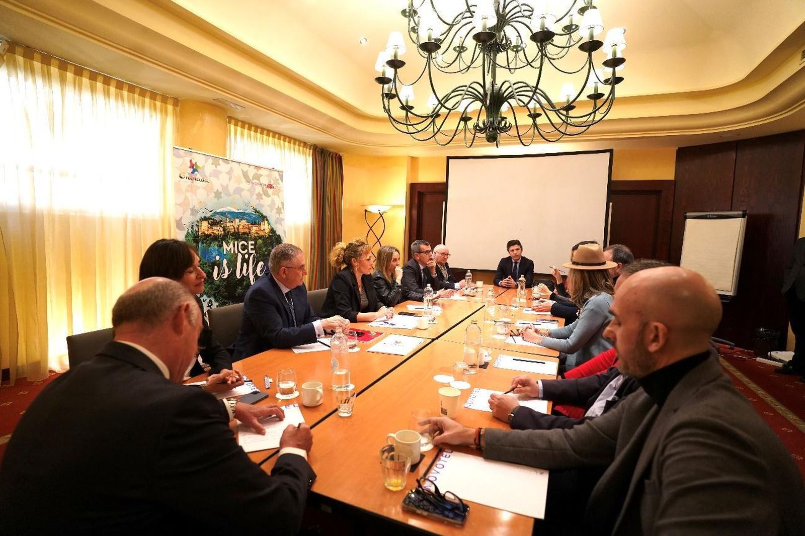 Fotografía del desayuno de trabajo realizado esta mañana en Madrid.