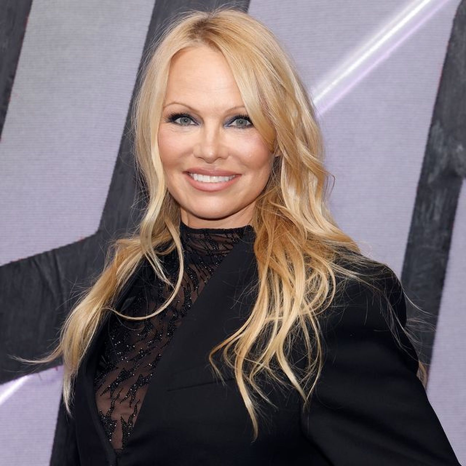 Pamela Anderson cuando tenía 20 años mantuvo relaciones sexuales con un octogenario en Buenos Aires.