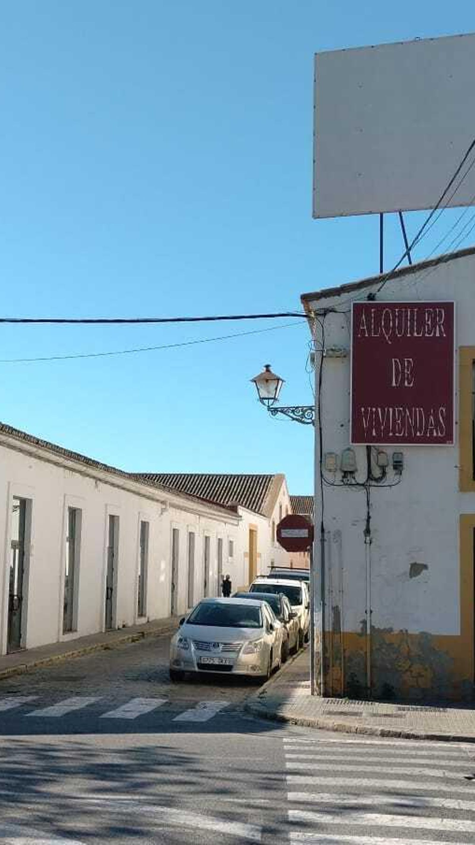 Otra imagen del inmueble, entre la avenida de la Estación y la calle Albareda.