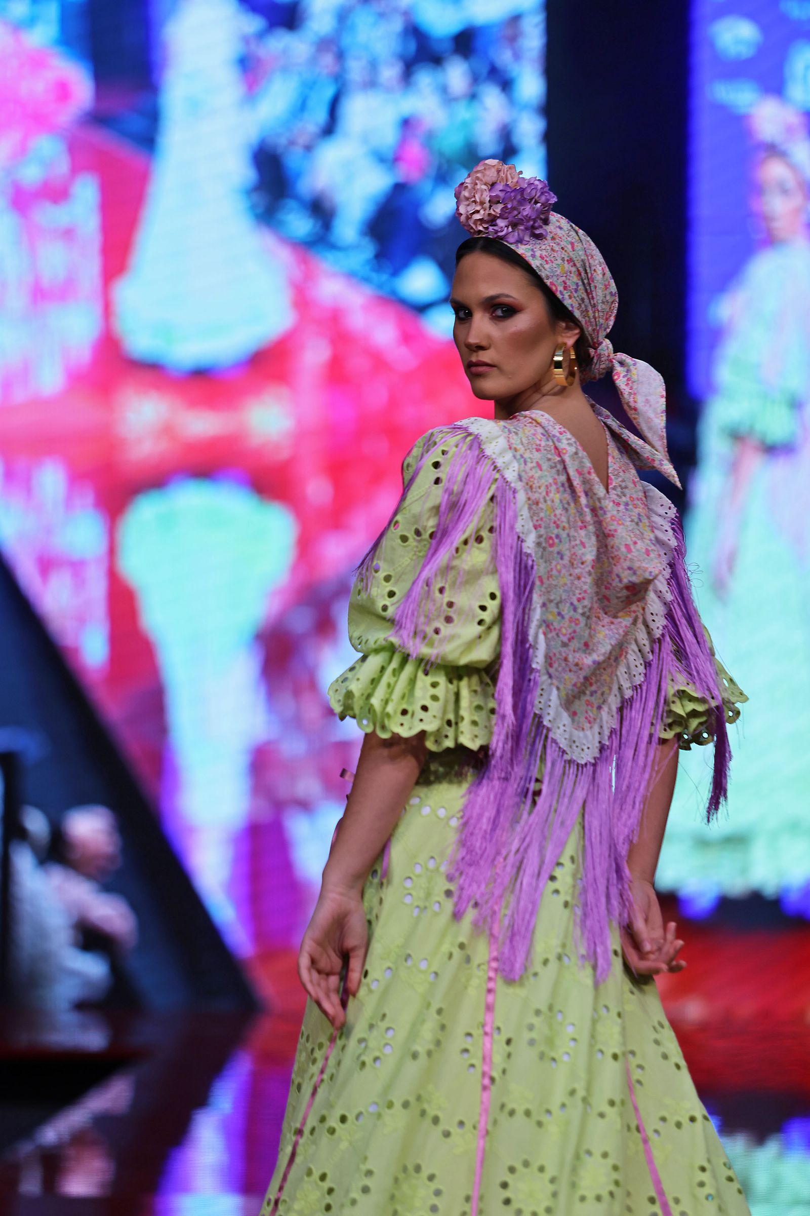 Imágenes de la pasarela Huelva Flamenca 2024