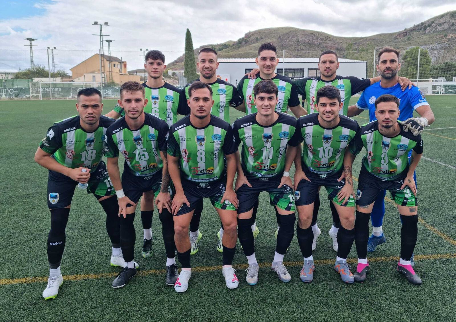 Once presentado por el Carboneras en su visita al Comarca del Mármol.