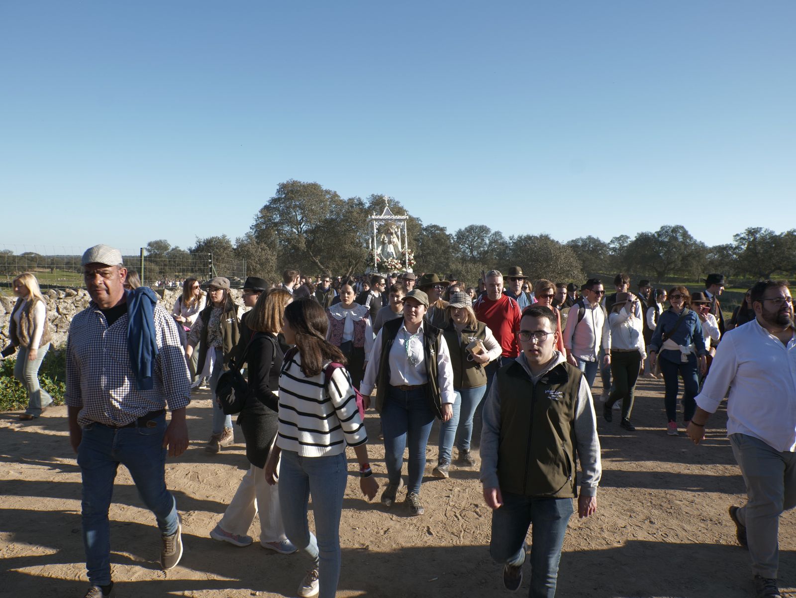 La romería de traída de la Virgen de Luna de Pozoblanco, en imágenes