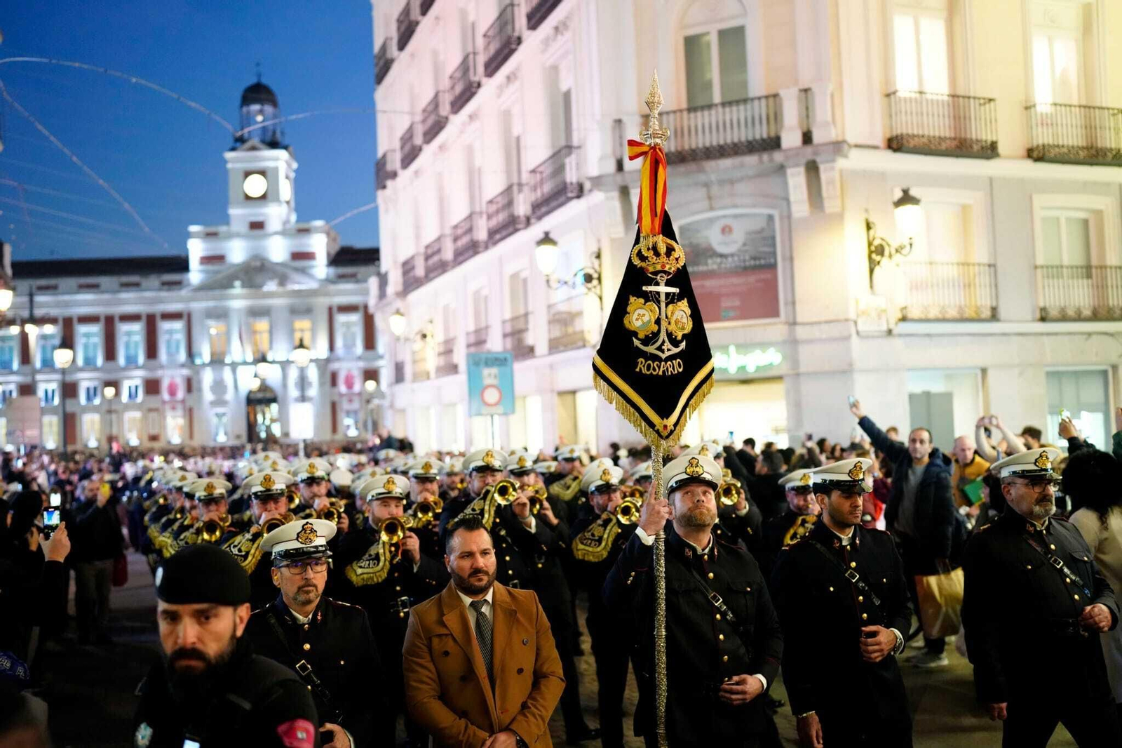 La Banda del Rosario actúa en el centro de Madrid