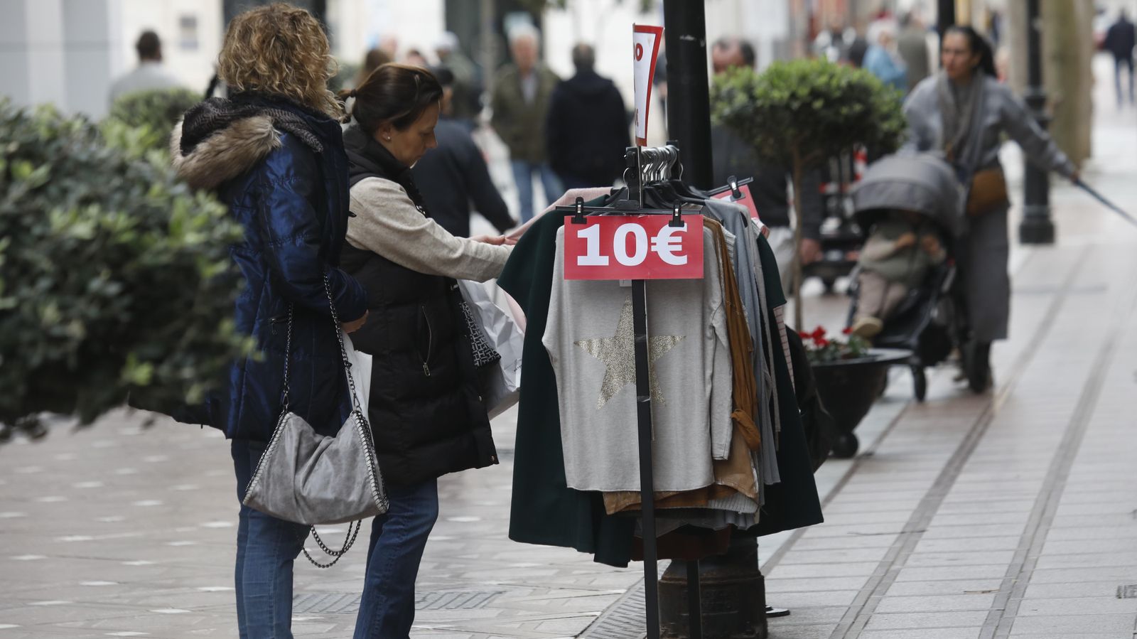 Las fotos del Outlet este sábado en La Línea