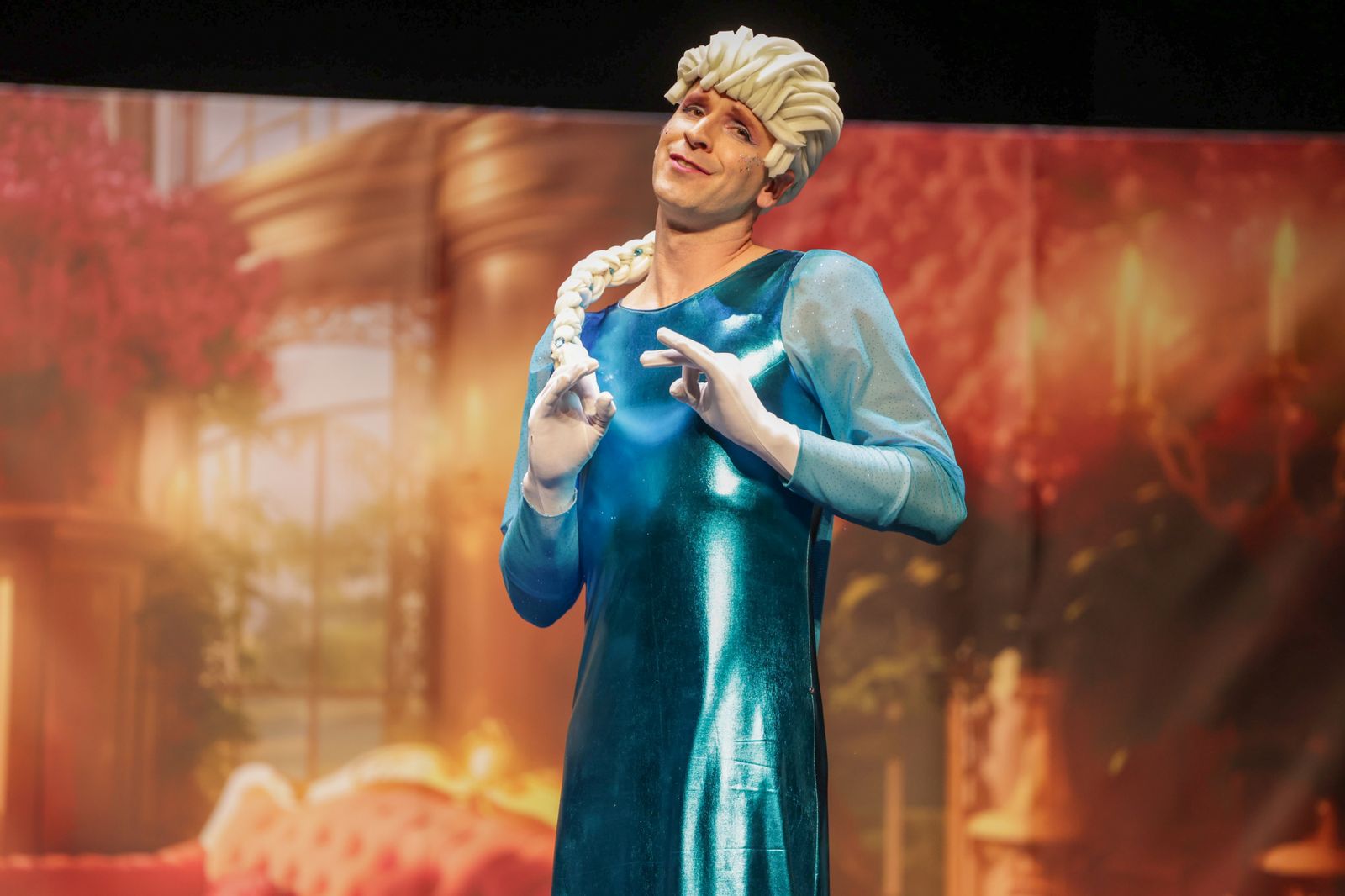 Imágenes de la actuación del cuarteto de Huelva "Un cuarteto desencantado" en el Carnaval Colombino