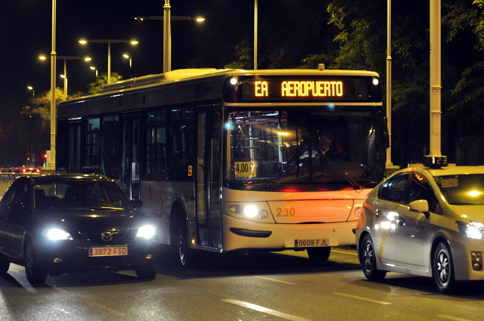 Autobús de Tussam al aeropuerto de Sevilla.