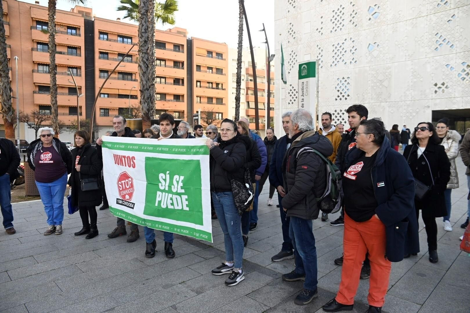 Concentración de la plataforma Stop Desahucios en el Palacio de Justicia.