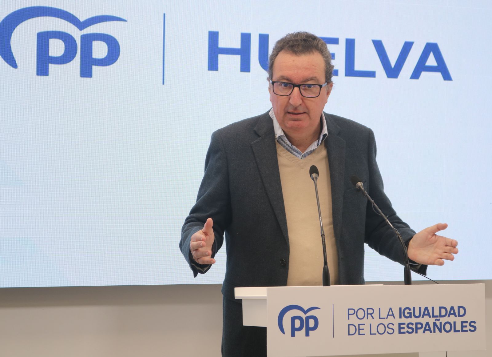 Manuel Andrés González, este lunes en rueda de prensa.