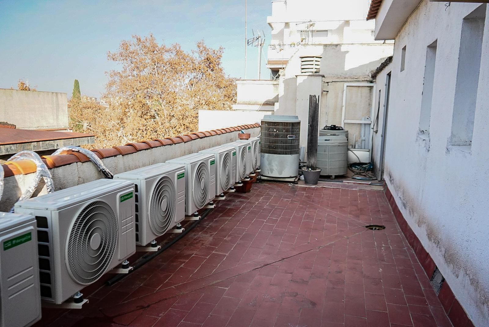 Descubre el interior del hotel impulsado por una Inteligencia Artificial en Granada: todas las imágenes