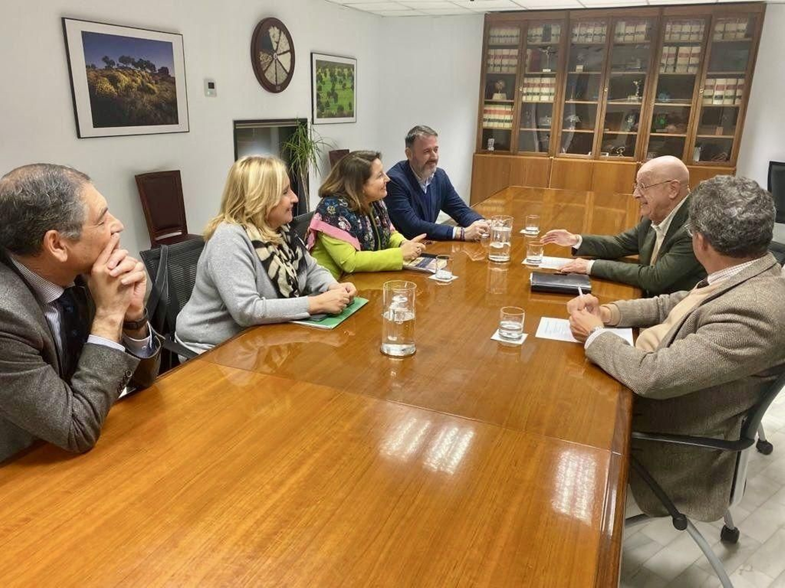 Reunión de la consejera Carmen Crespo con el presidente de Feragua, José Manuel Cepeda.