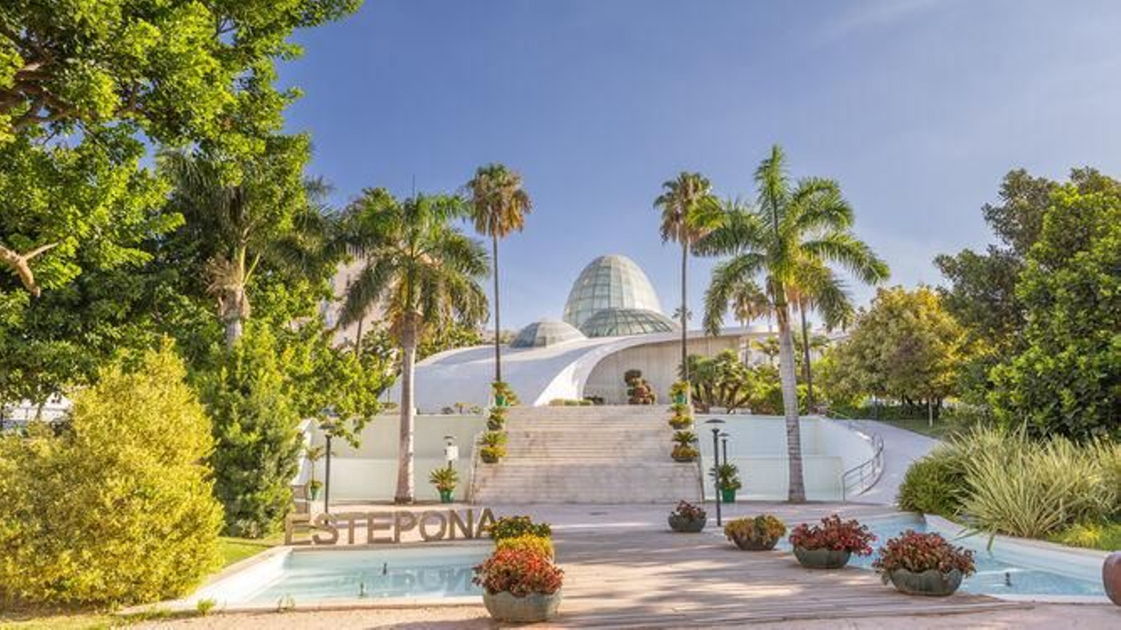 El Parque Botánico-Orquidario de Estepona.