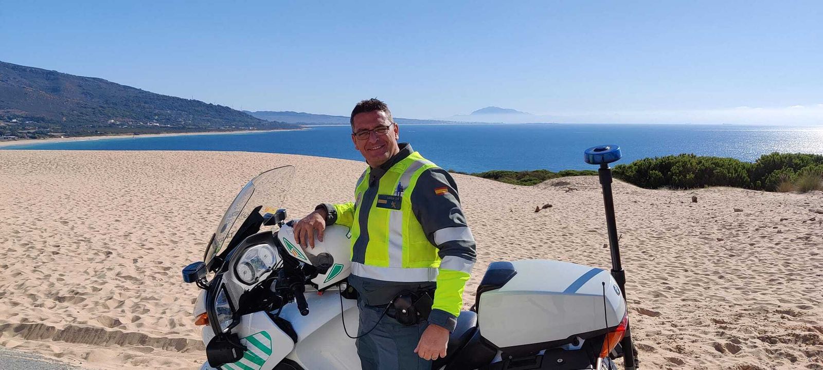 Luis de Lama, patrullando en Punta Paloma, en Tarifa.