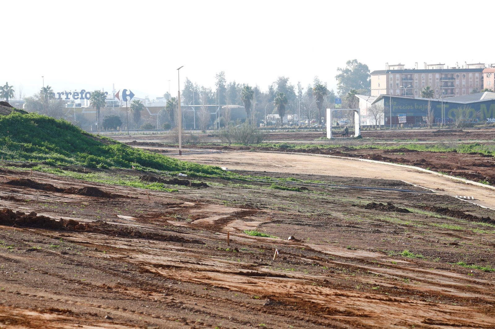 Así avanzan las obras de la segunda fase del parque de Levante de Córdoba, en imágenes