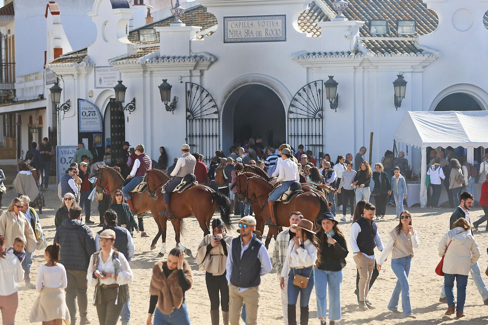 Imágenes del ambiente en la aldea del Rocío en la Candelaria 2024