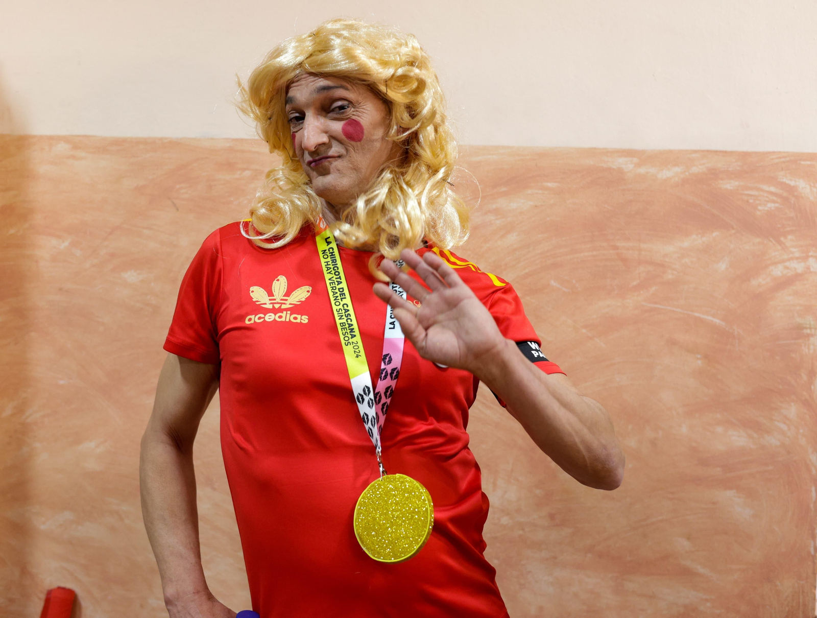 Popo, Olga Carmona, posa en los camerinos del Teatro Falla.