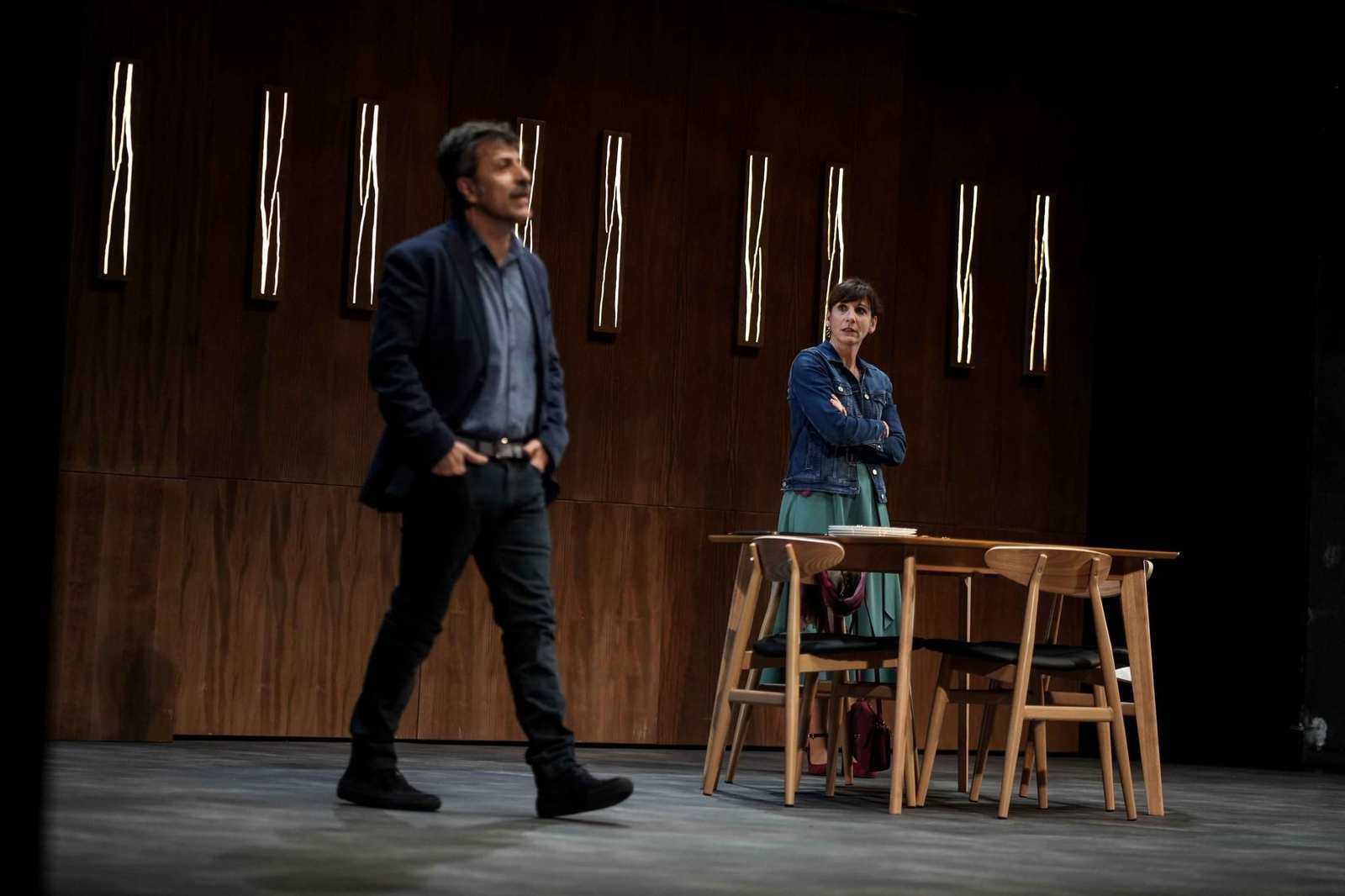 Malena Alterio y David Lorente, en 'Los amigos de ellos dos'.