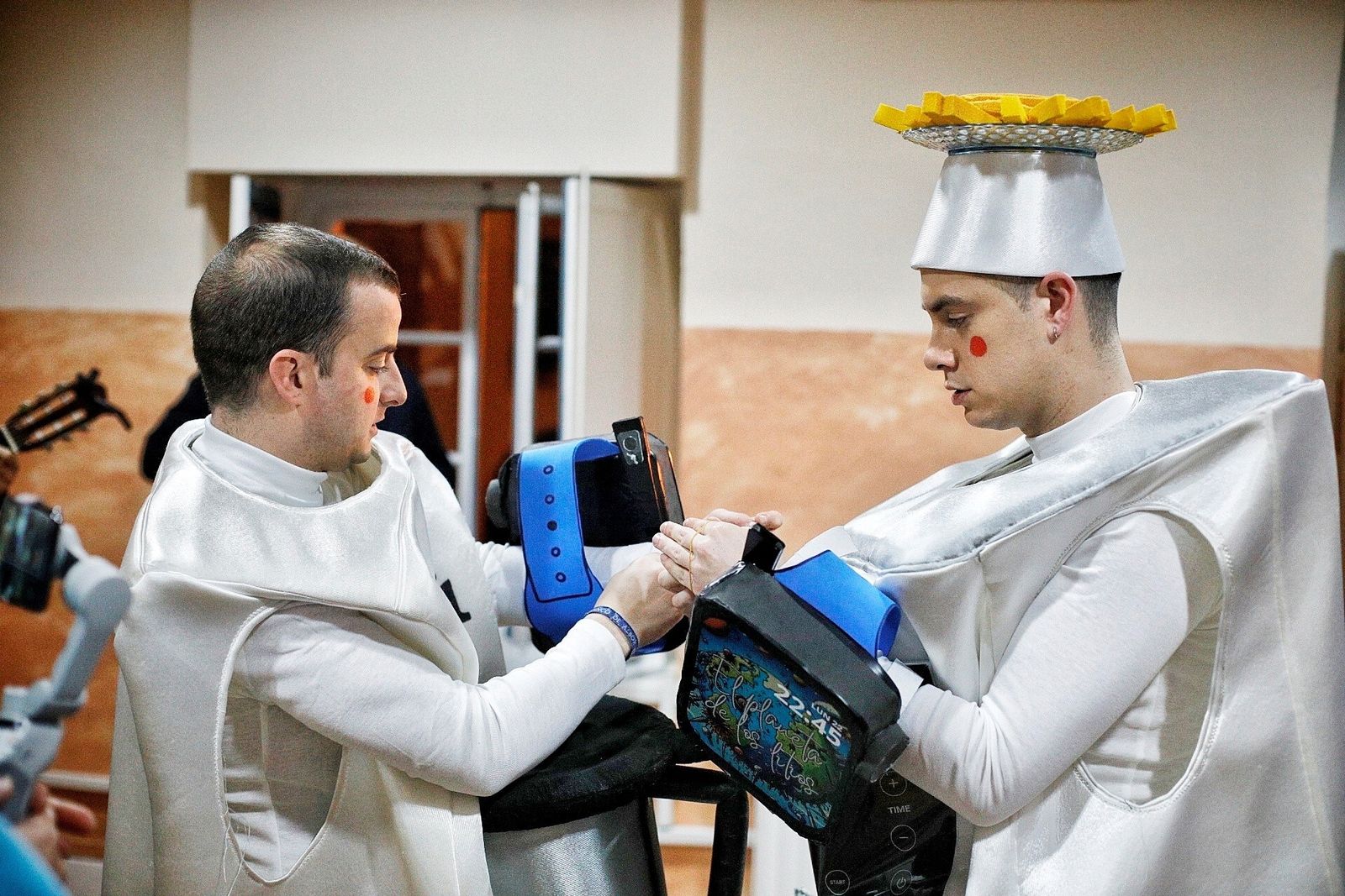 Chirigota 'El planeta de los litios' en camerinos