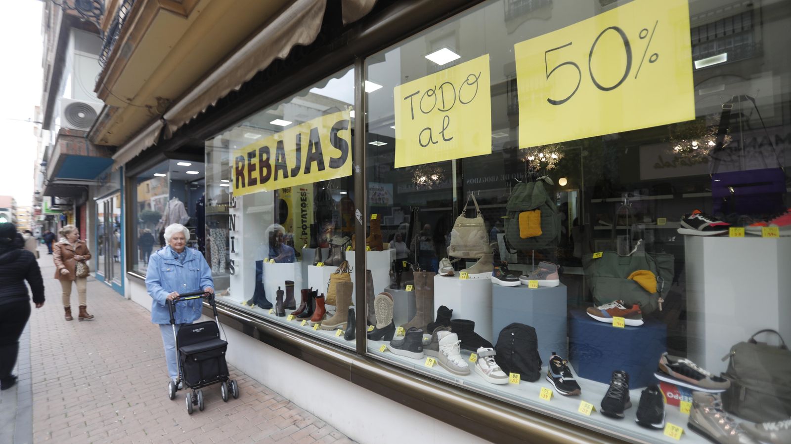 Las fotos del Outlet este sábado en La Línea