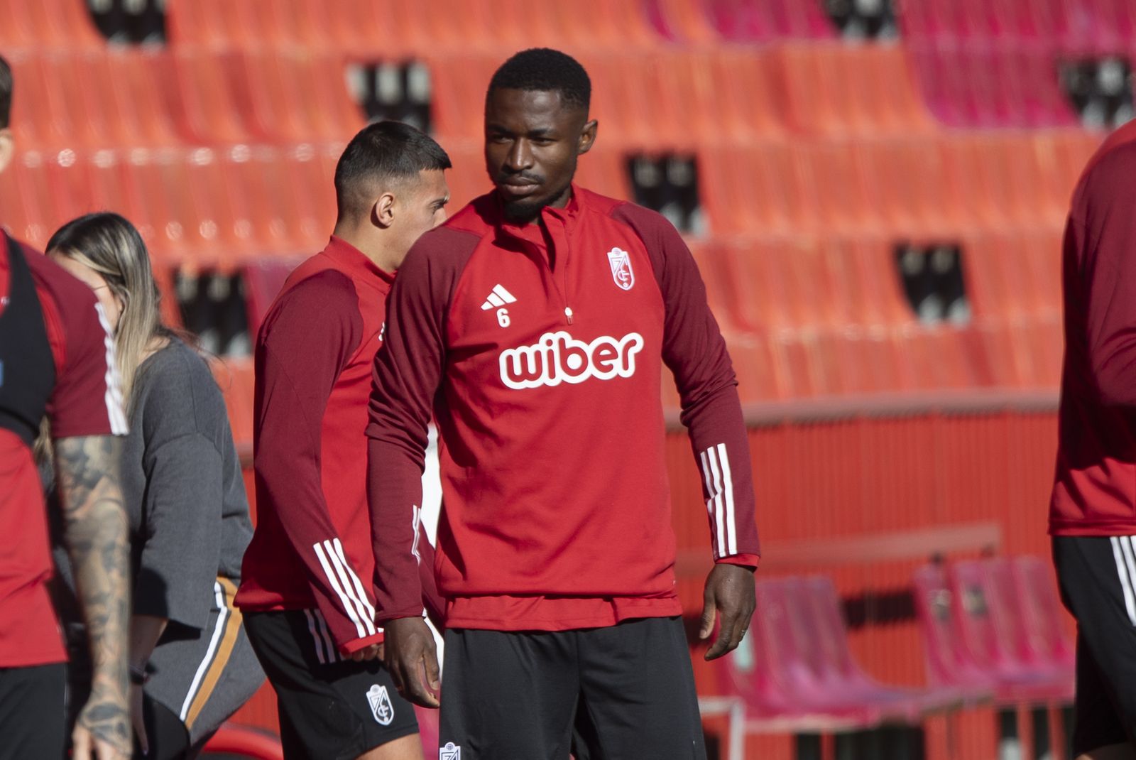 Las imágenes del entrenamiento del Granada CF con sus nuevos fichajes