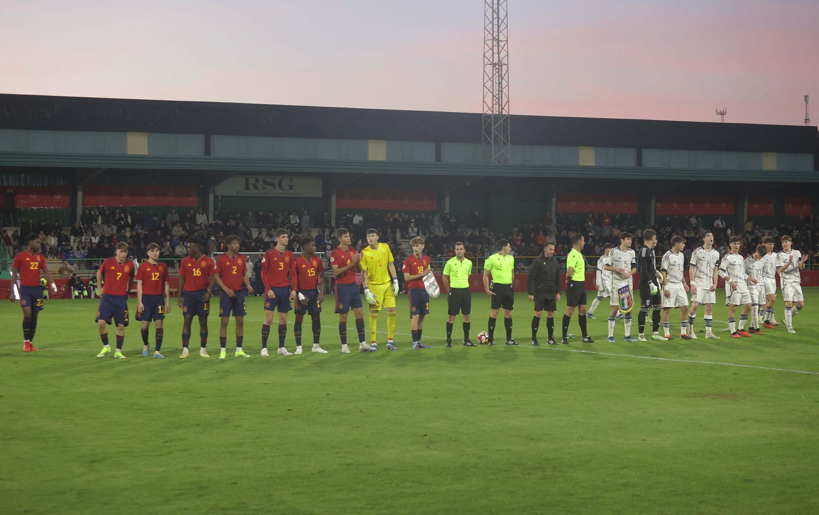 Las mejores fotos del España - Italia sub-17: Camarda, Oyono, Iago y Reyes en Los Barrios