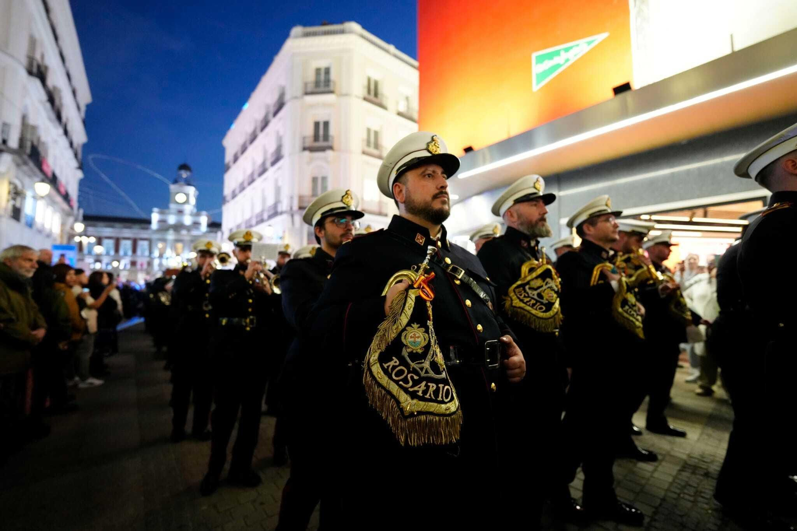 La Banda del Rosario actúa en el centro de Madrid