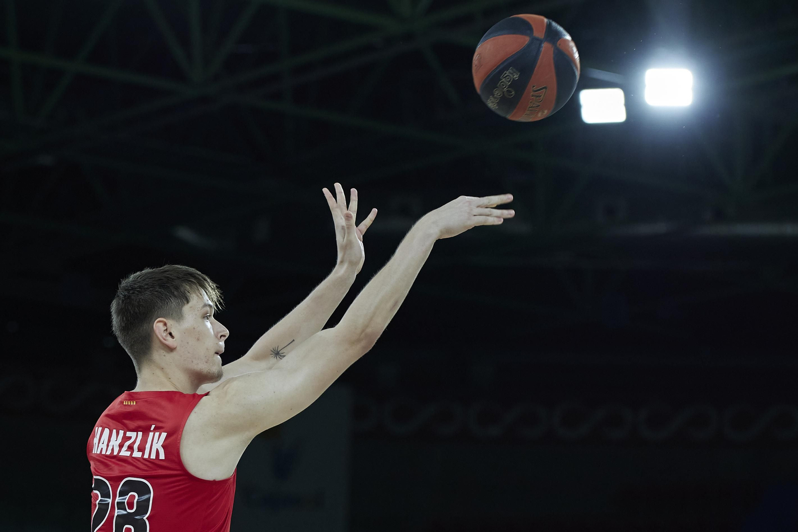 Ondrej Hanzlik jugará cedido por el Baskonia en el Betis Baloncesto.