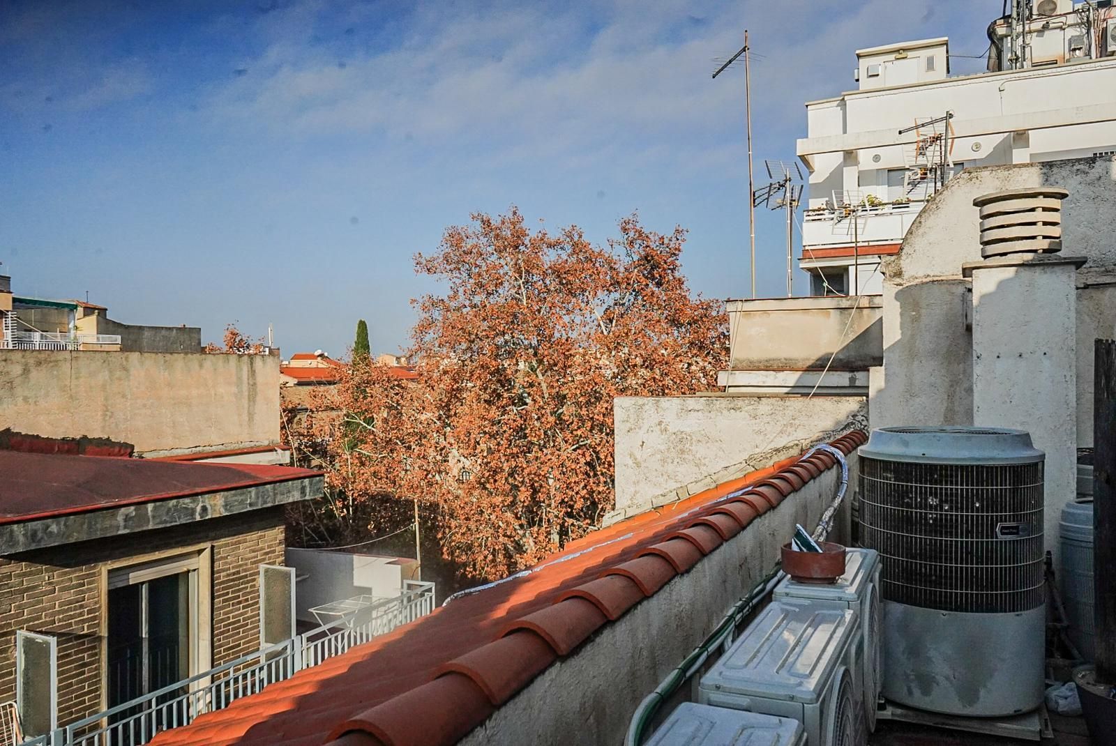 Descubre el interior del hotel impulsado por una Inteligencia Artificial en Granada: todas las imágenes