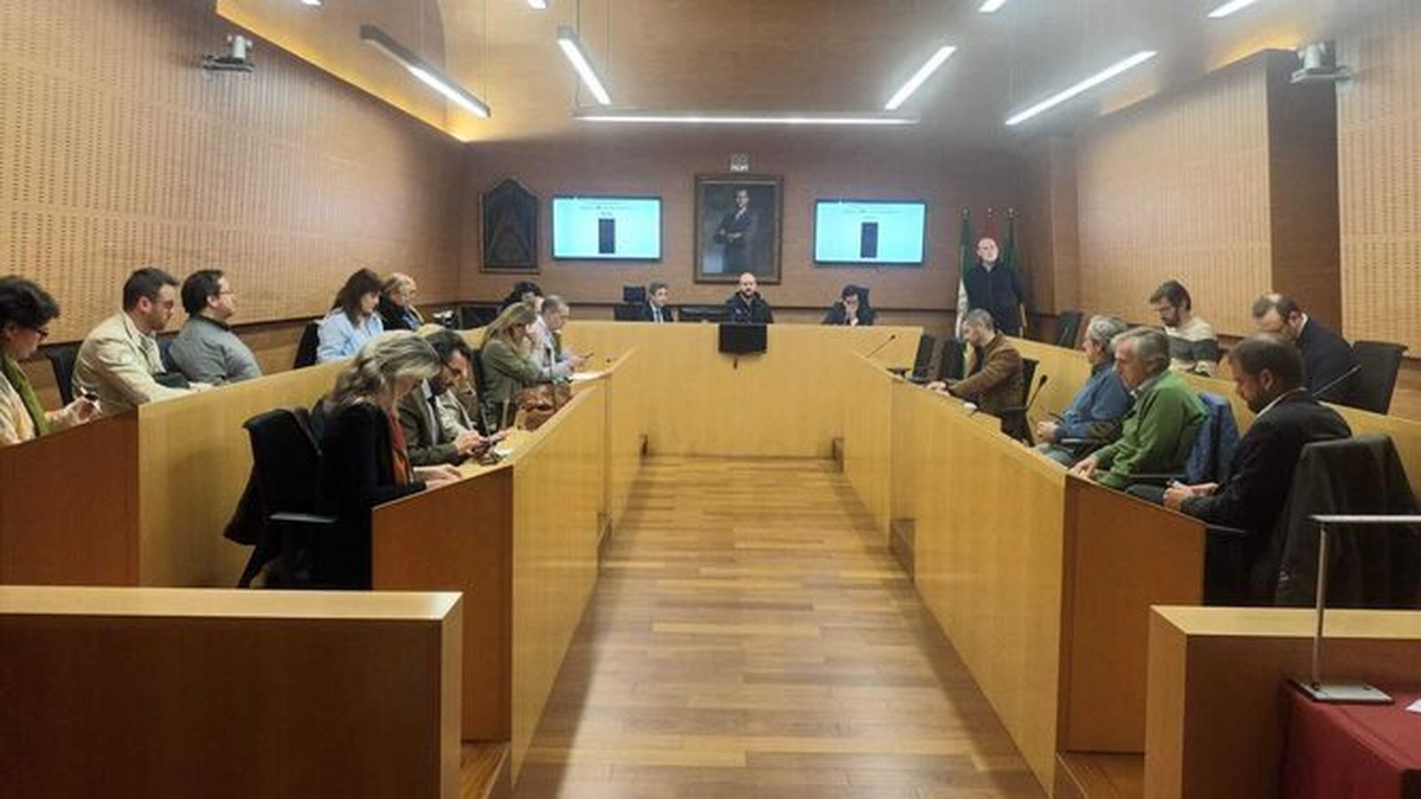 El Pleno de El Puerto, durante el debate de la modificación de crédito para pagar la nueva pasarela.