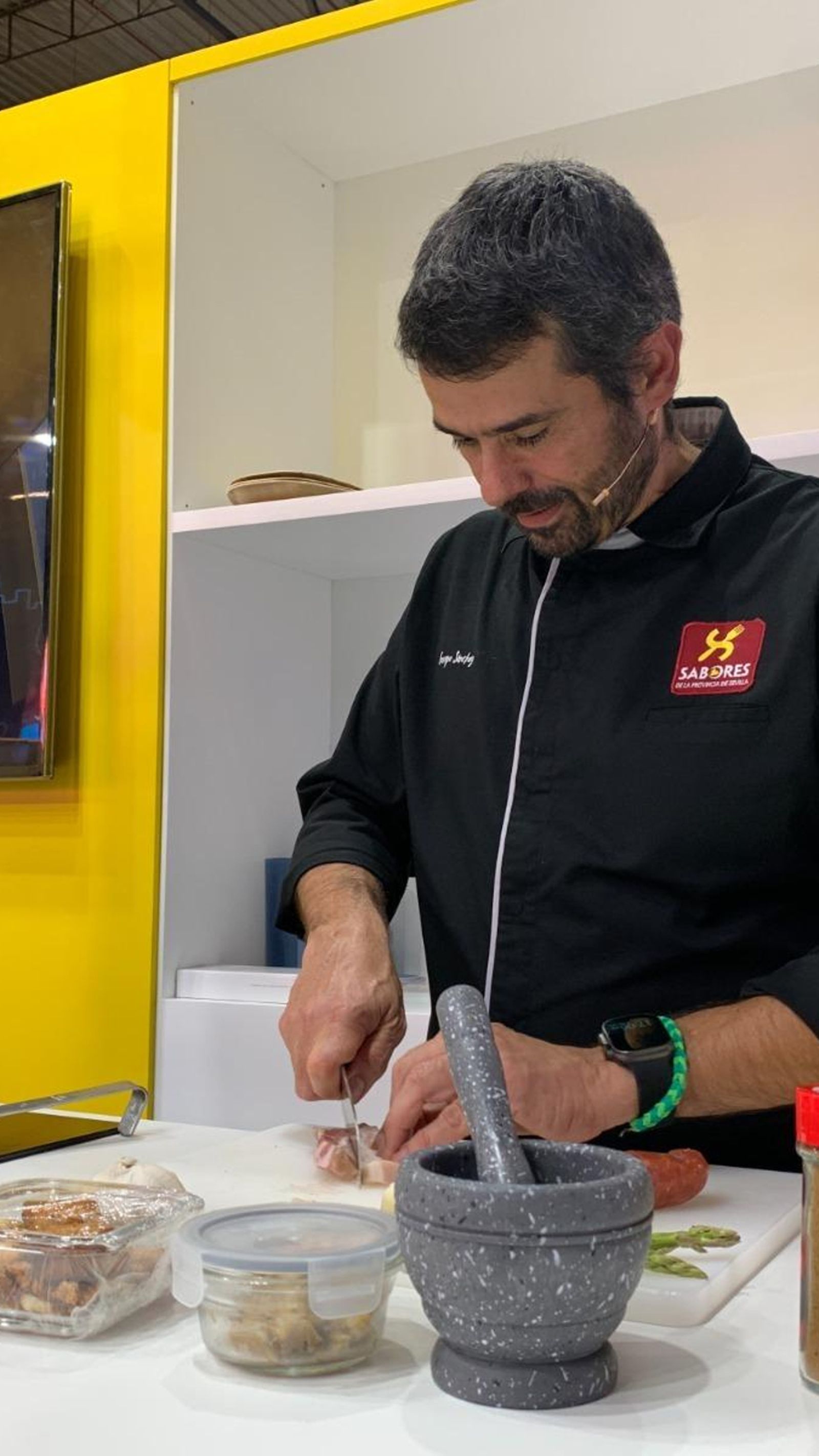 Showcooking de Enrique Sánchez en Fitur.