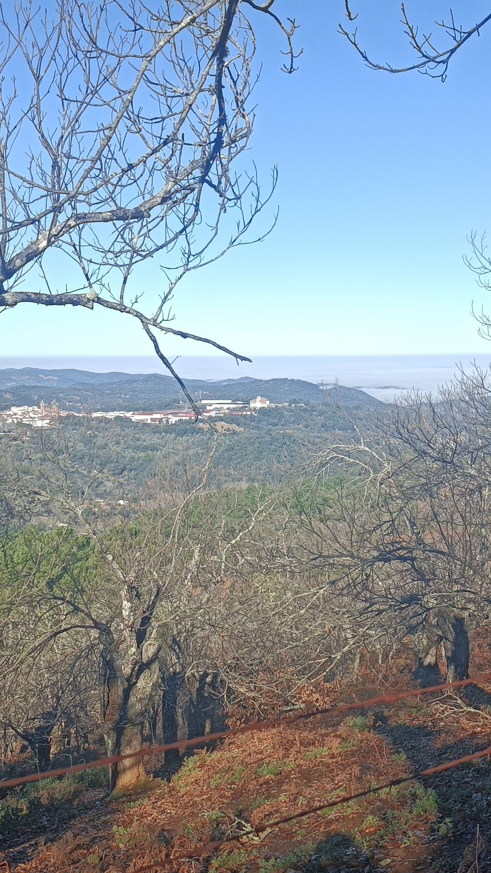 En la parte alta tendremos buenas vistas de los pueblos próximos.
