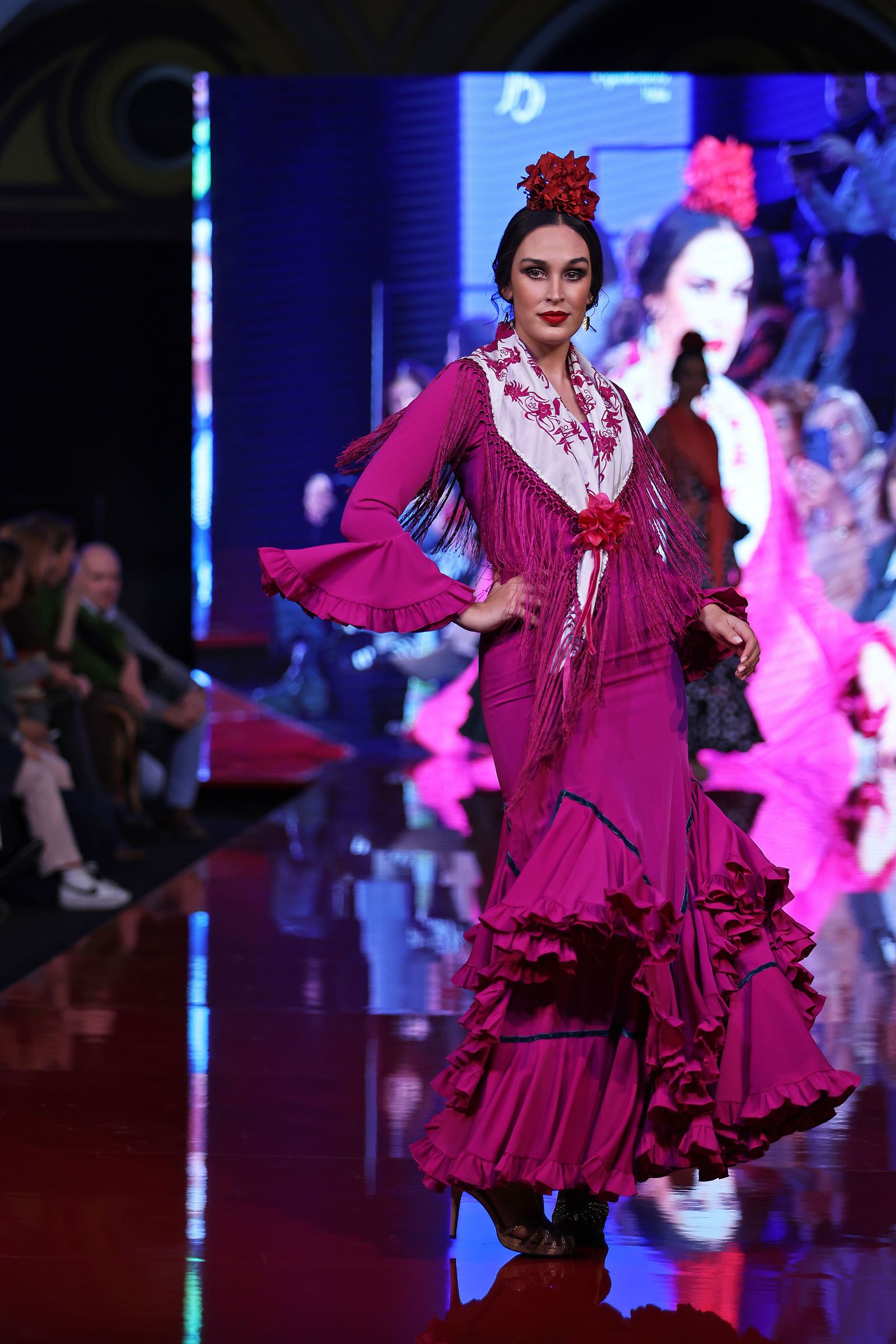 Imágenes de la pasarela Huelva Flamenca 2024