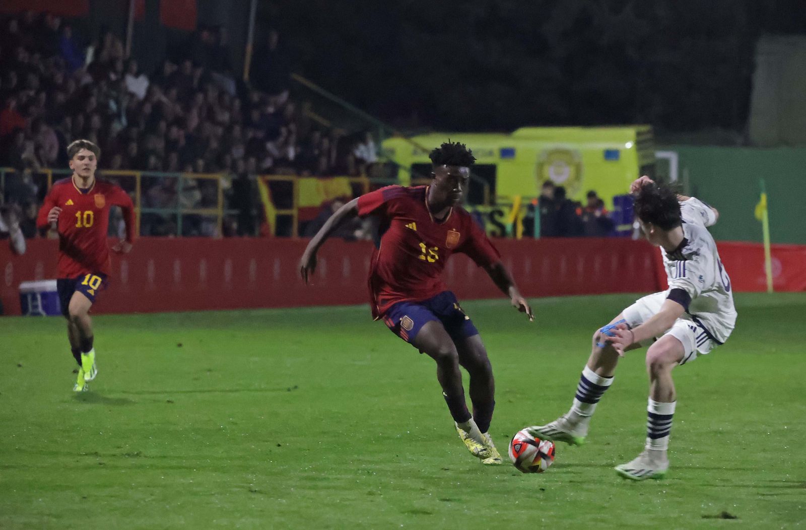 Las mejores fotos del España - Italia sub-17: Camarda, Oyono, Iago y Reyes en Los Barrios