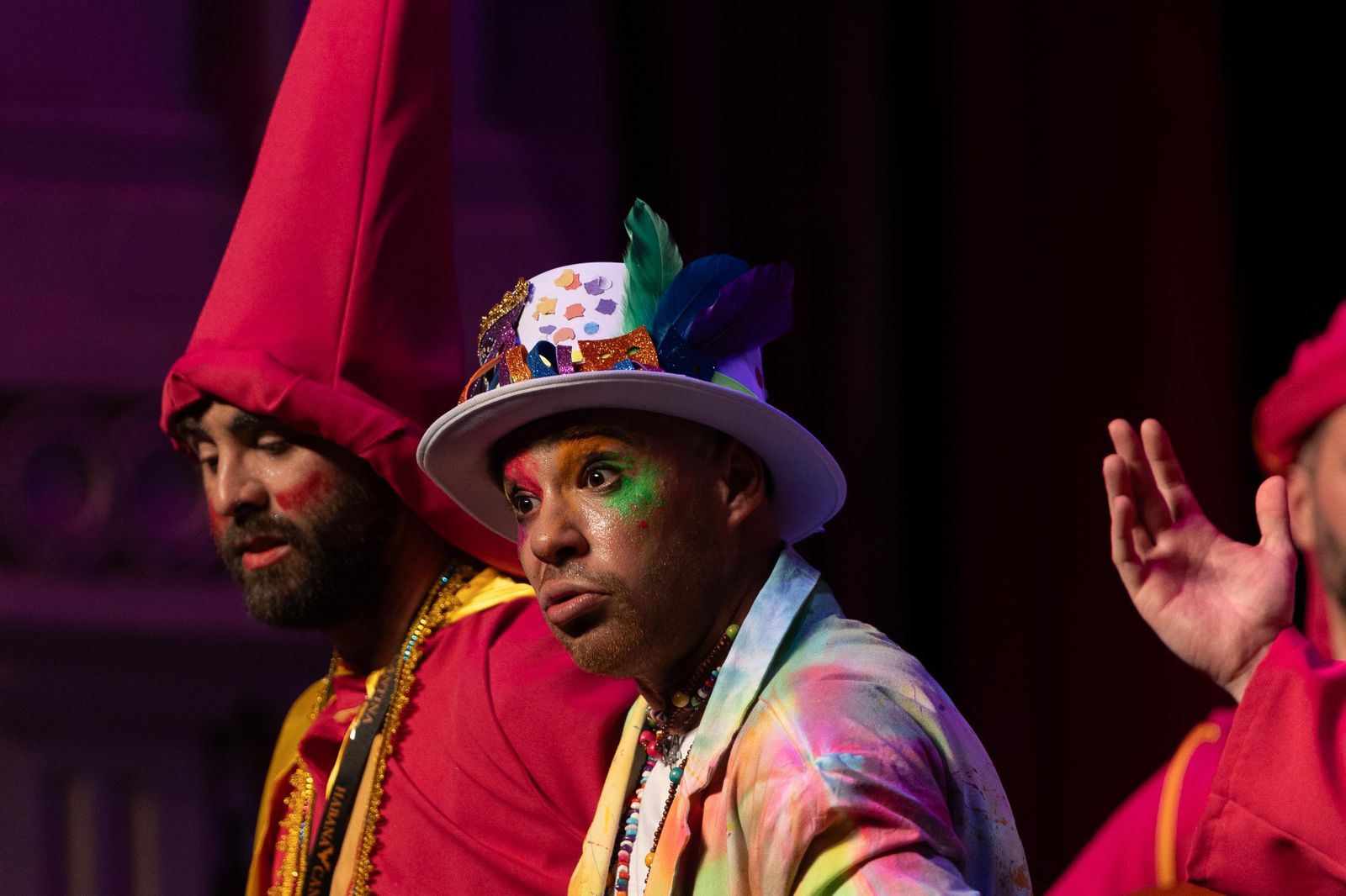 Imágenes de la actuación de la murga de Ayamonte "Pa cruz, esta que llevo encima" en el Carnaval Colombino