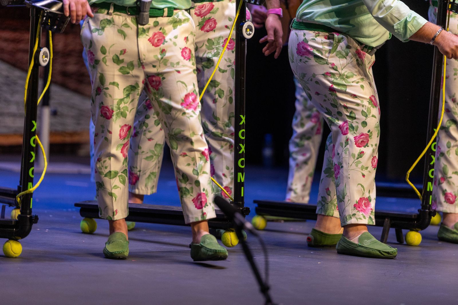 Imágenes de la actuación de la murga de Punta Umbría "Pepe el cafetera, un tipo sin filtro" en el Carnaval Colombino