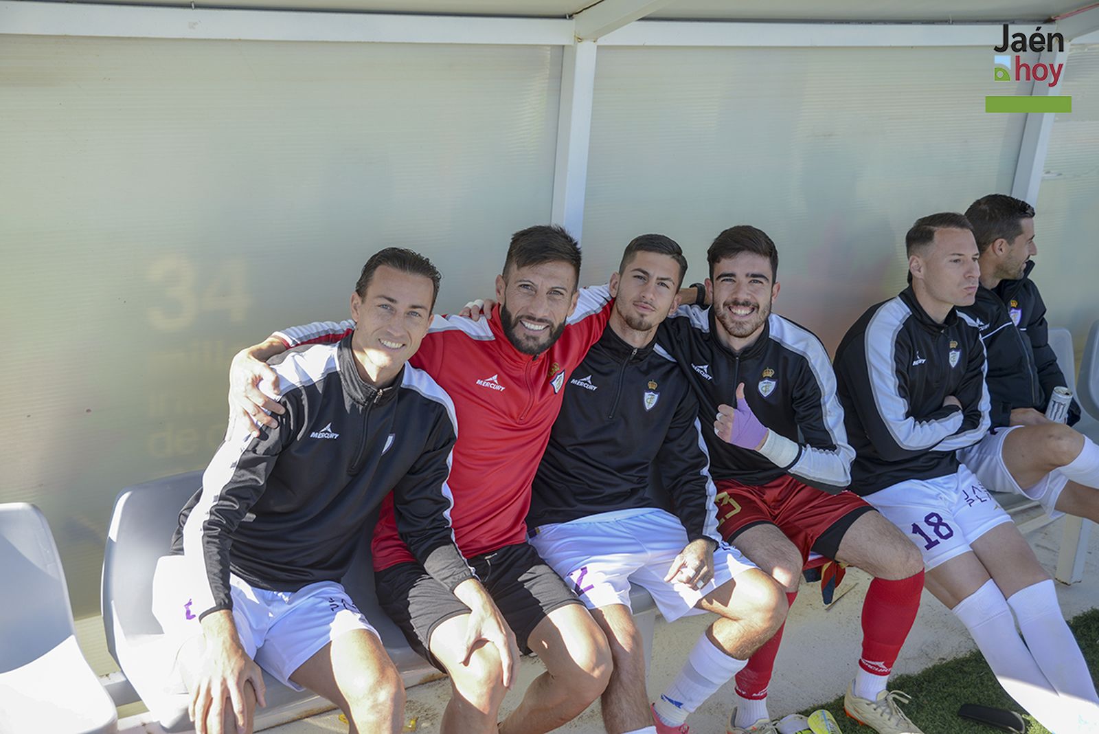 Búscate en la victoria del Real Jaén con la que asciende a la segunda plaza