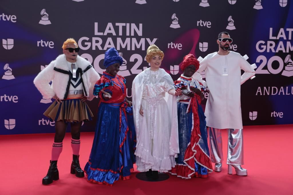 La alfombra roja de la gala de los Grammy Latinos 2023 en Sevilla, en imágenes.