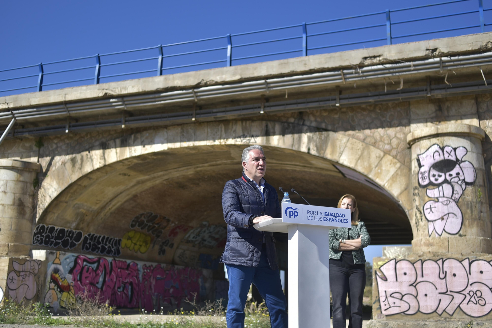 Elias Bendodo en rueda de prensa en Málaga.