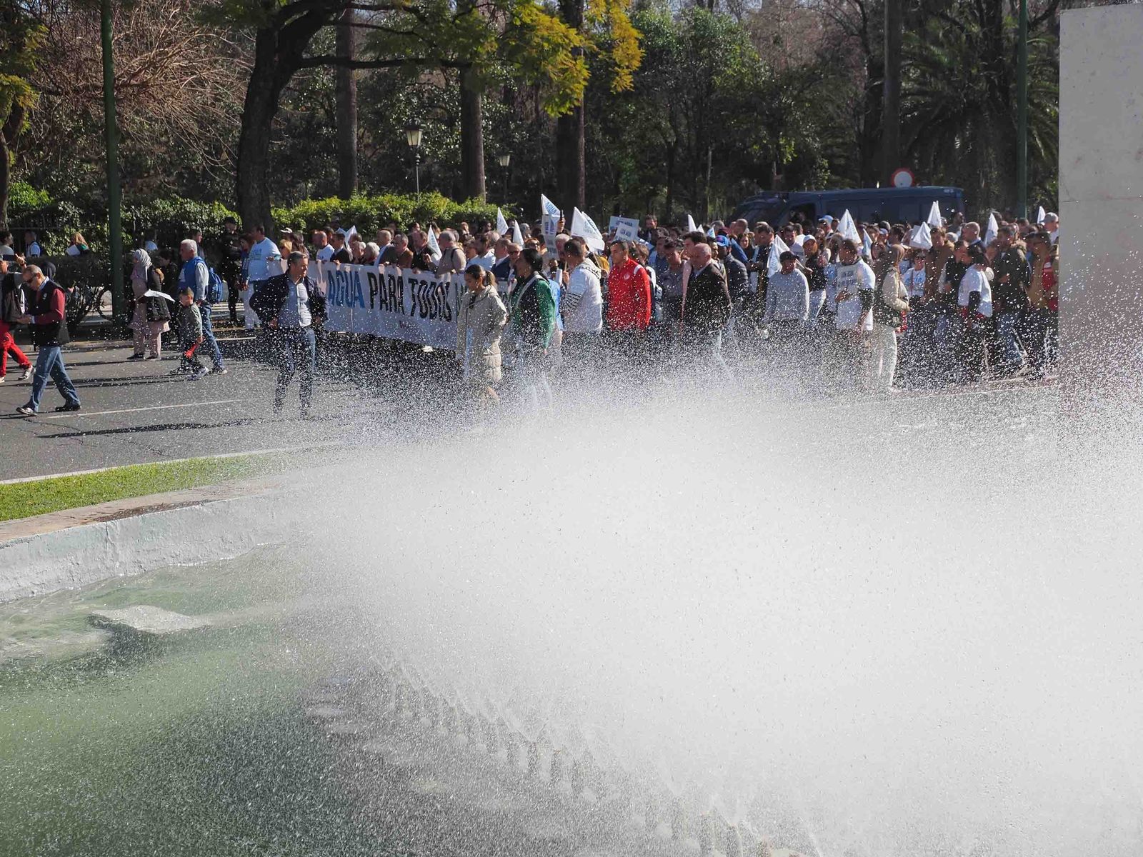 Las mejores imágenes de la manifestación de los agricultores de Huelva en Sevilla