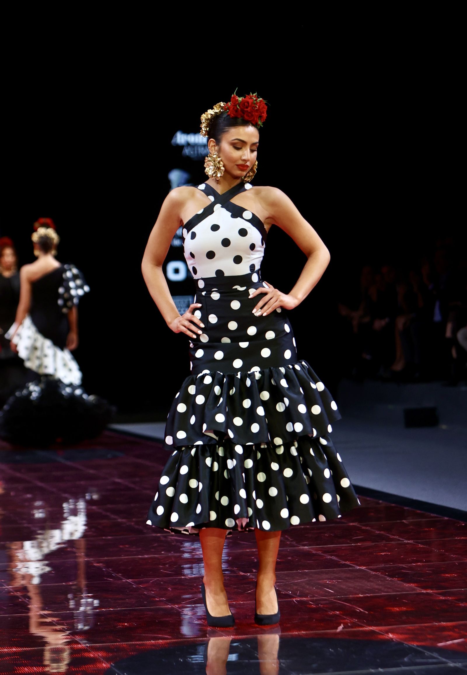 Desfile de Rosa Pedroche en SIMOF, todas las fotos