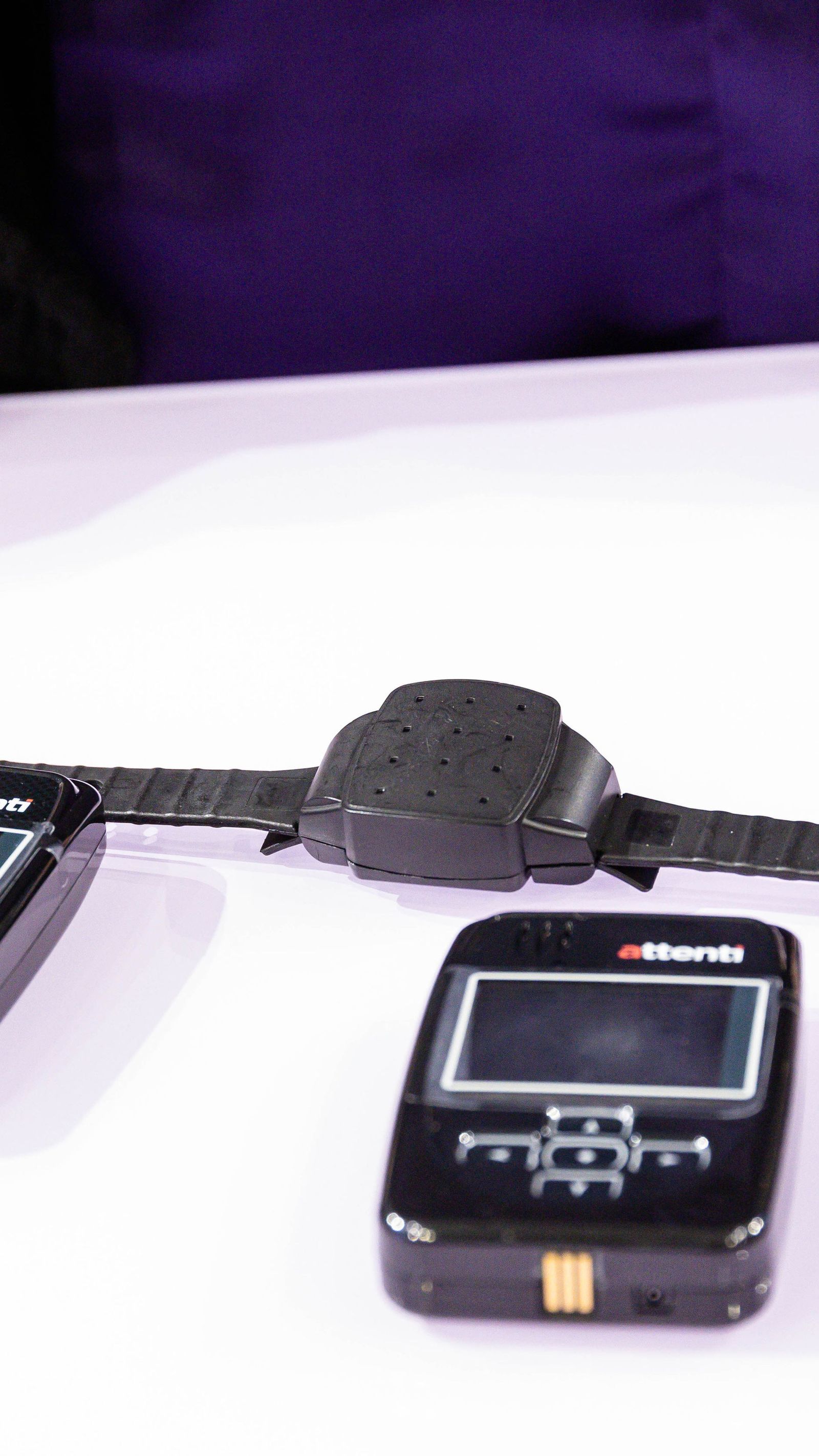 Un dispositivo para el control telemático de medidas de alejamiento de las víctimas.