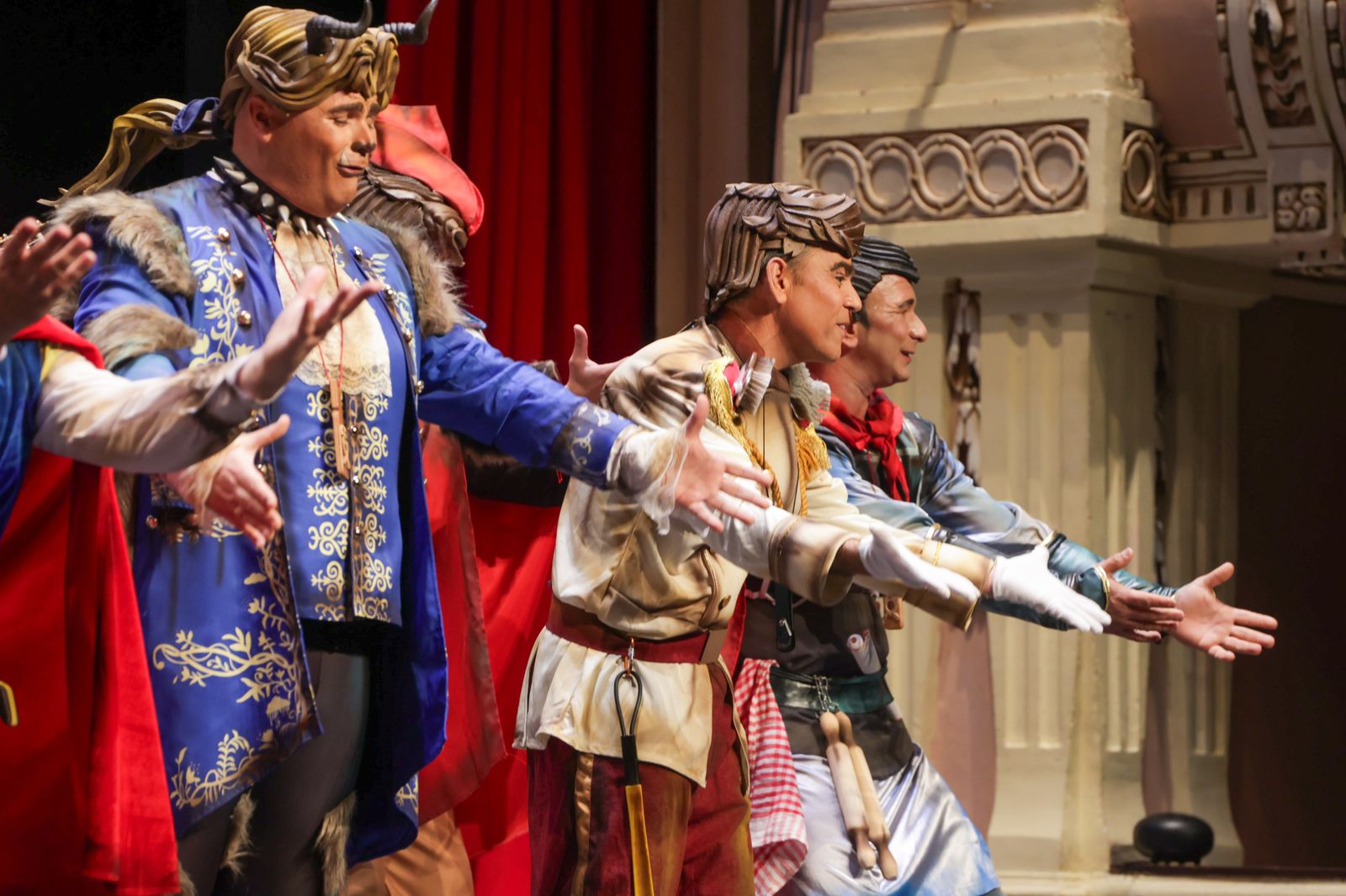 Imágenes de la actuación de la murga de Huelva "Se me acabó el cuento" en el Carnaval Colombino