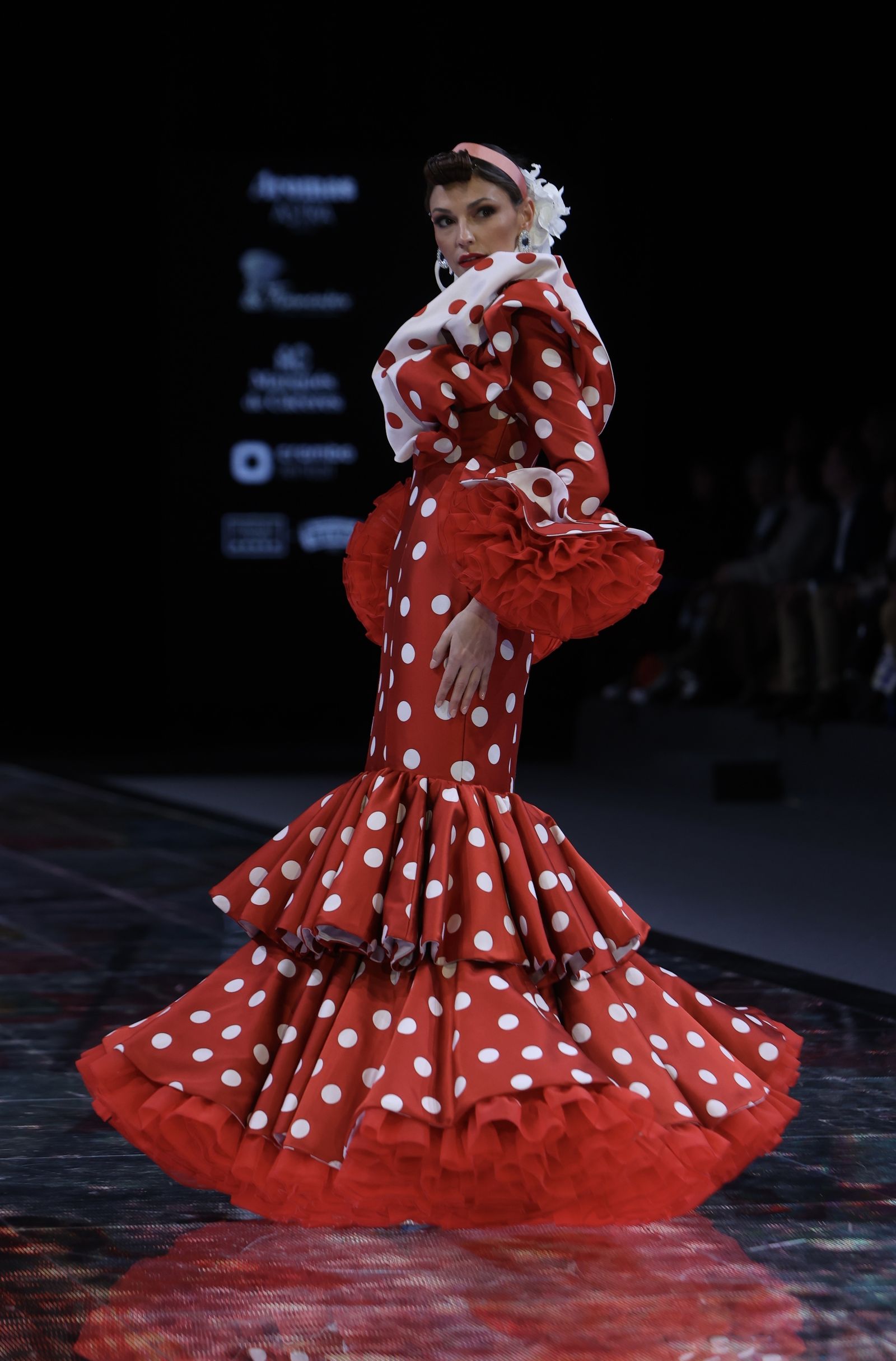 Desfile de Carmen  Latorre en SIMOF DE 2024, todas las fotos