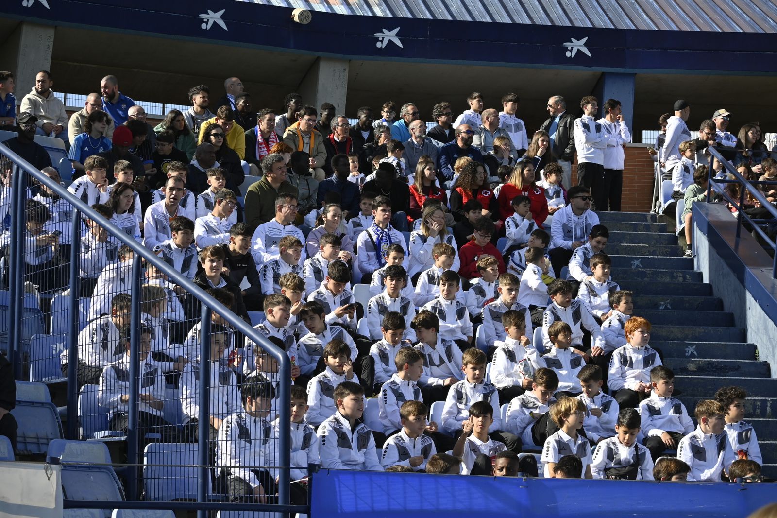 Imágenes de ambiente del partido Recre - Melilla