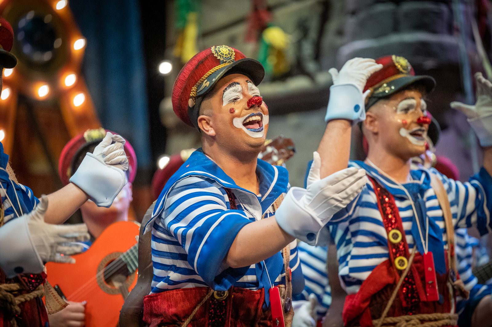 Comparsa 'Y seguimos cantando'