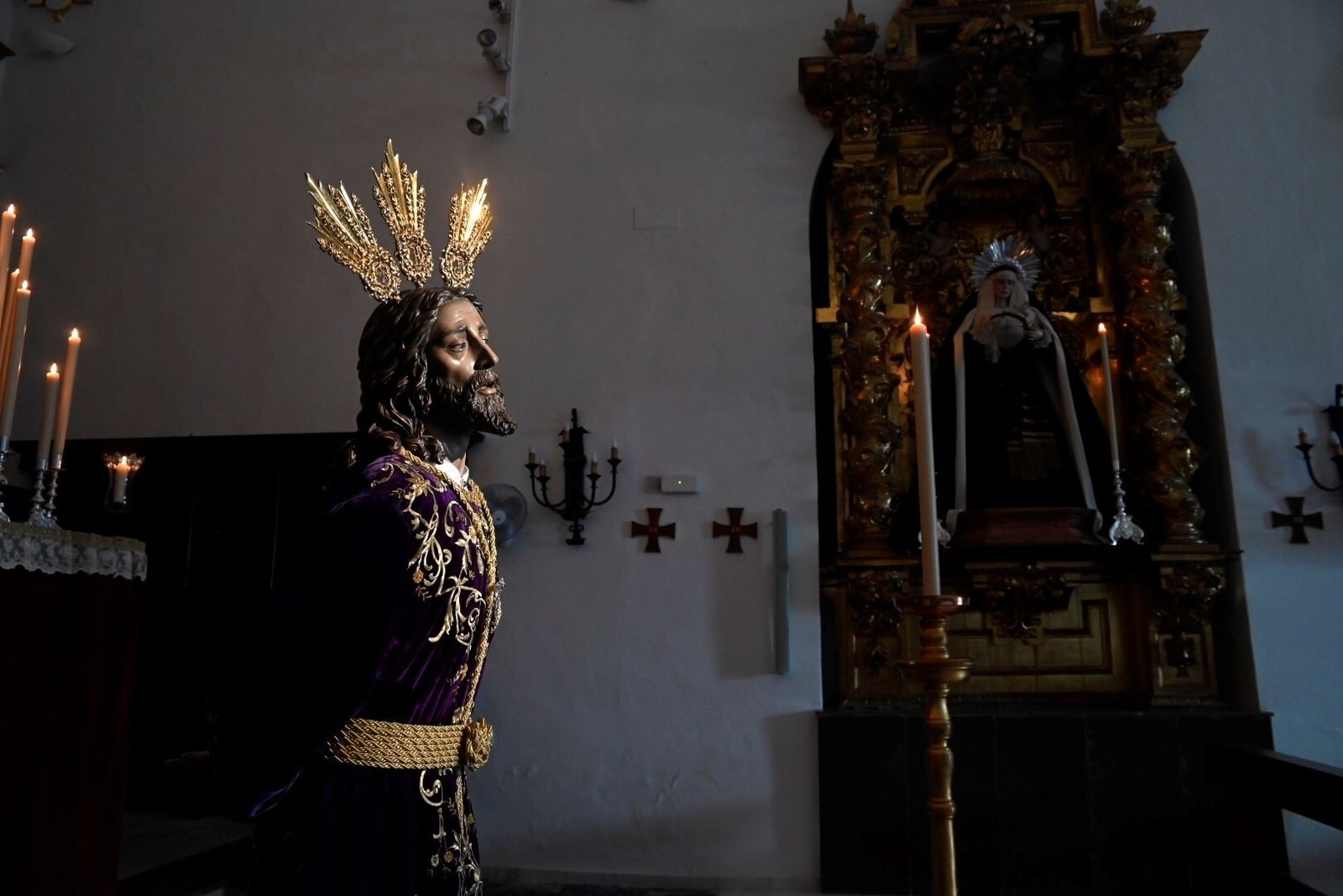 El besamanos del Cristo del Perdón de Córdoba, en imágenes