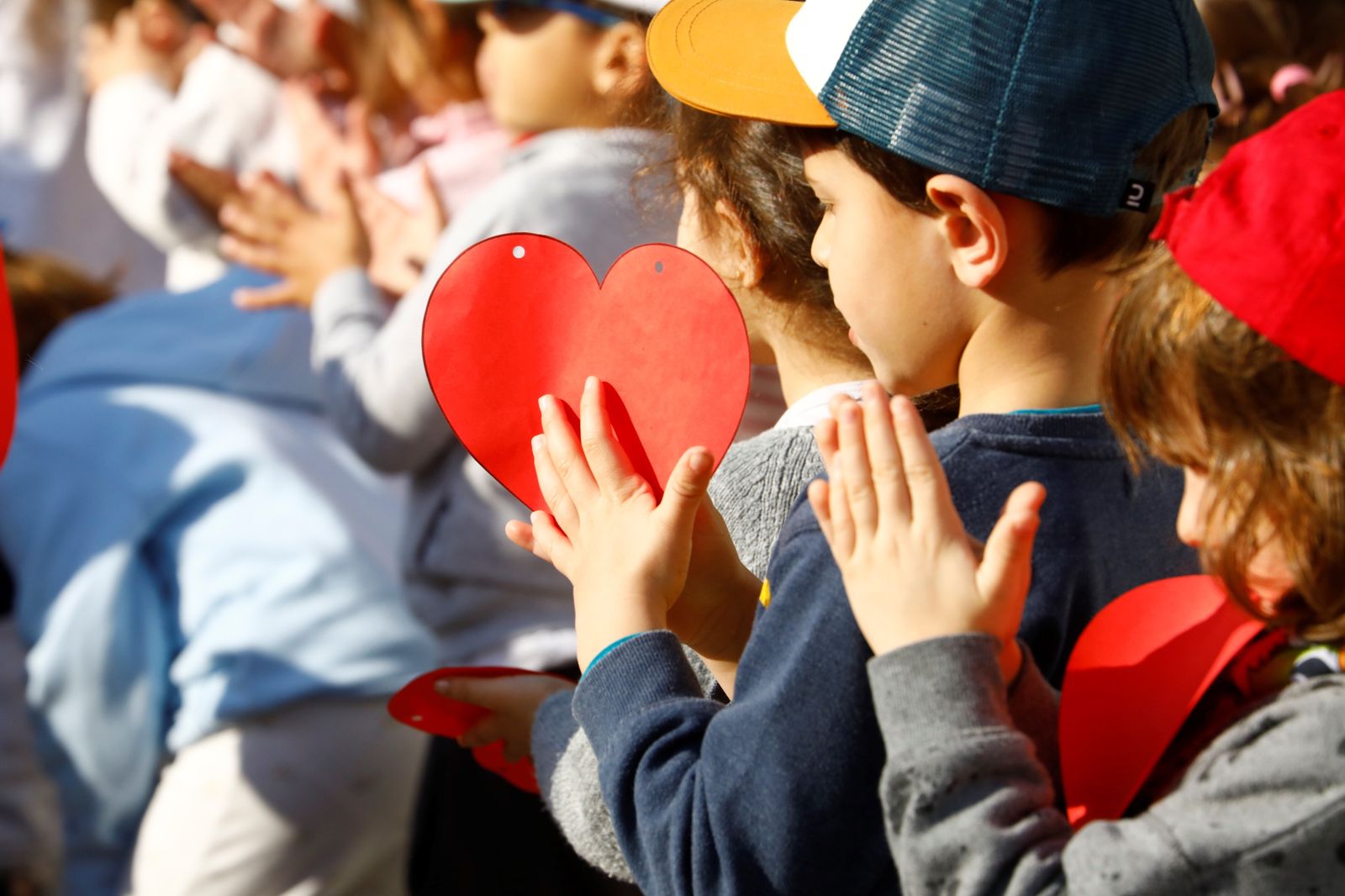 Los colegios de Córdoba celebran el Día de la Paz, en imágenes