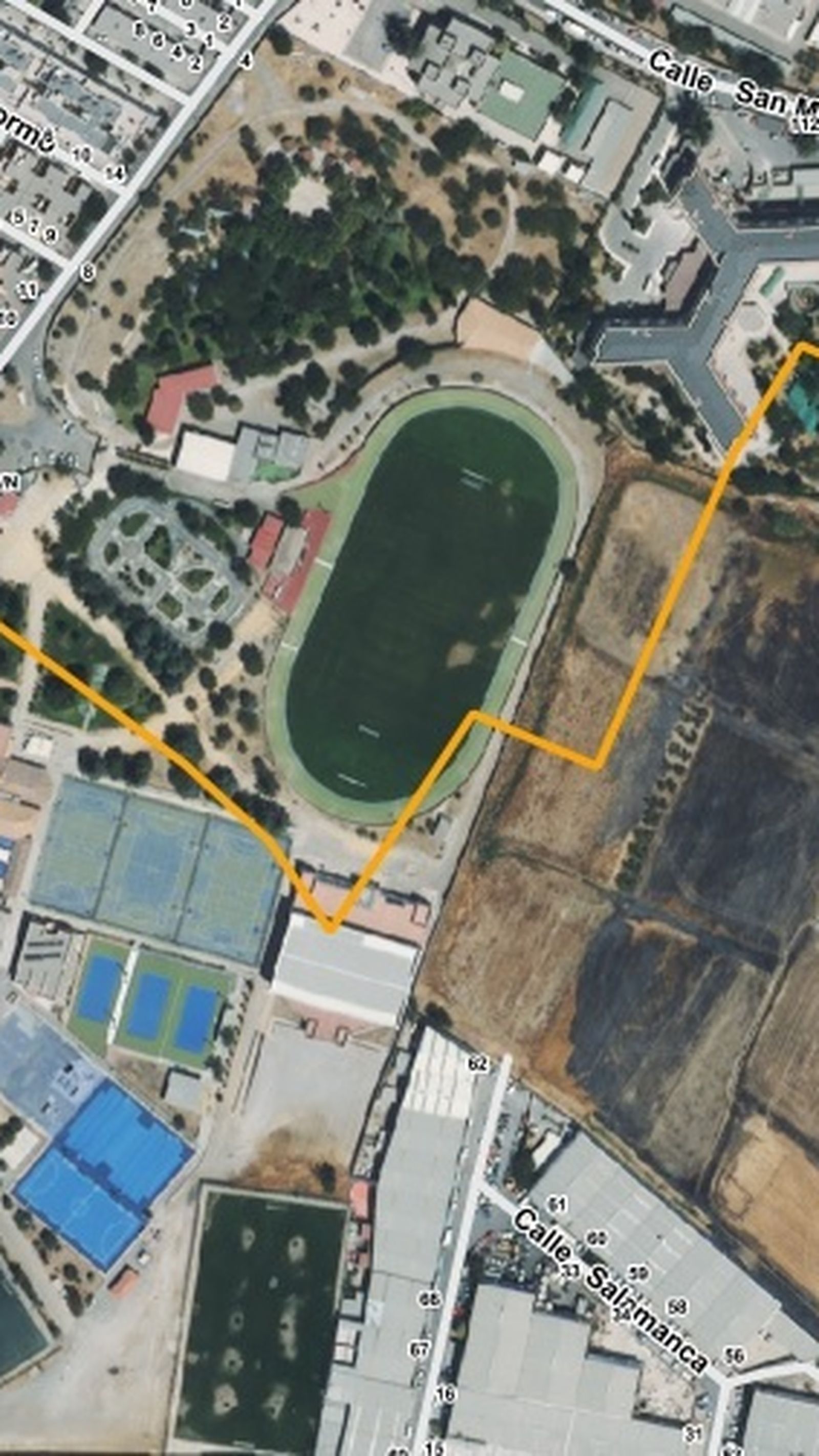 División en la Ciudad Deportiva de Armilla.